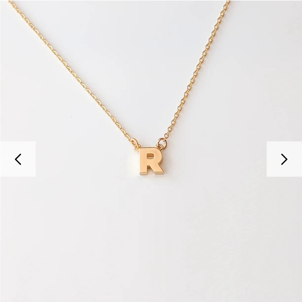 New Chic Gold 'R' Pendant Necklace